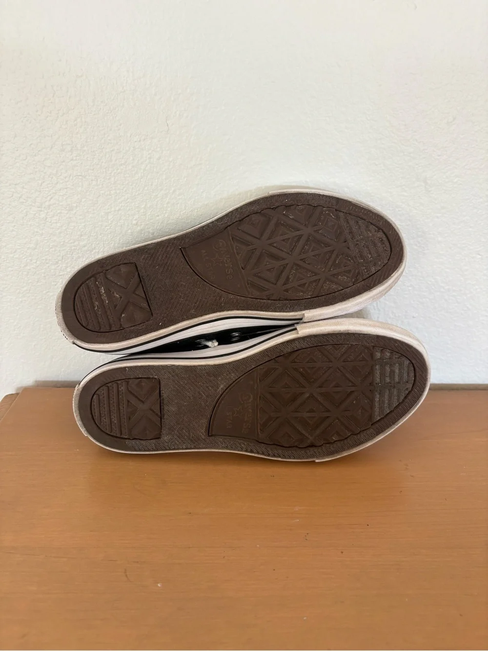 Converse classic low